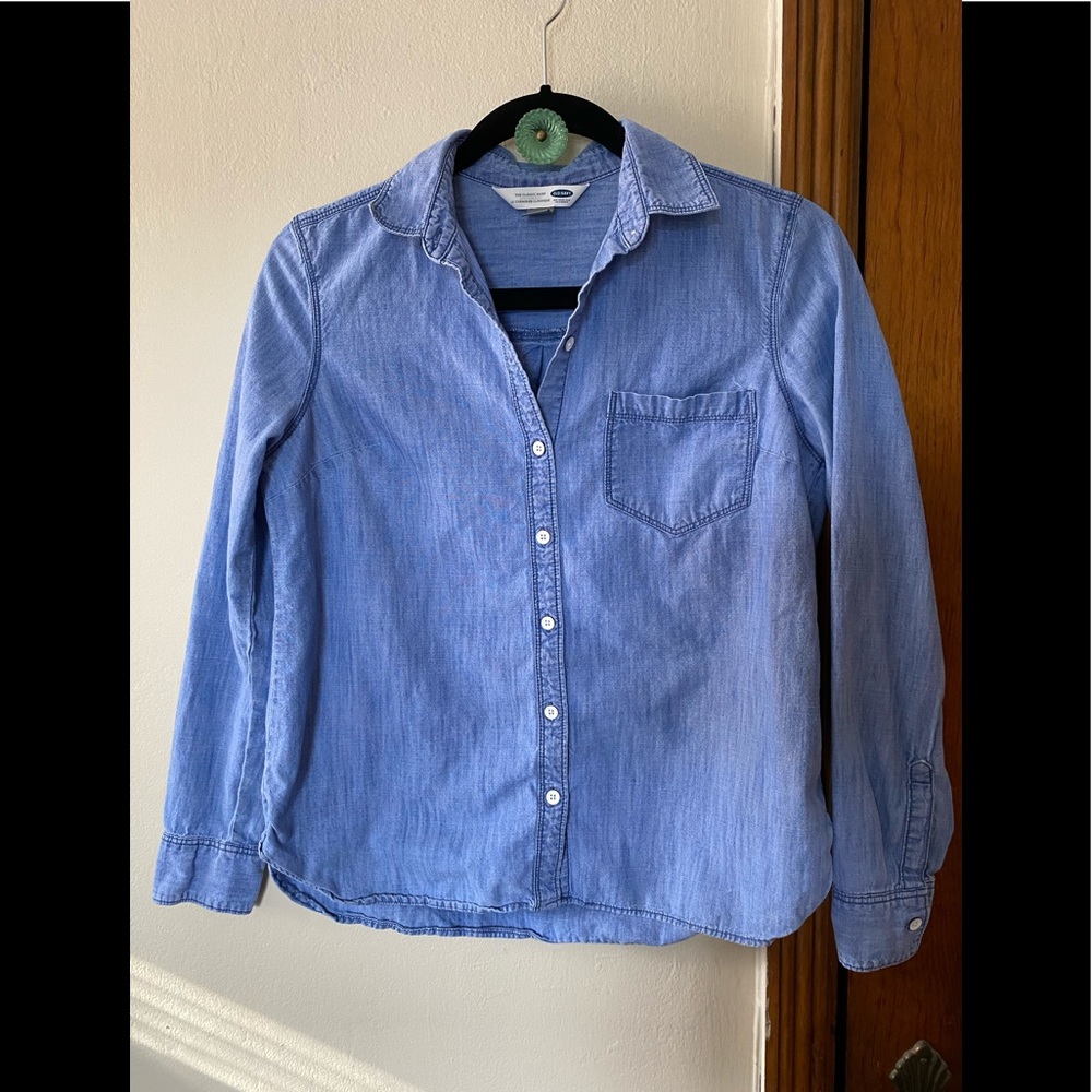 Old Navy chambray shirt